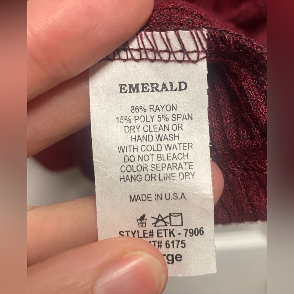 Emerald Fashions NWT Boutique Burgundy Peplum Soft Tunic Top Size Large - Picture 6 of 6